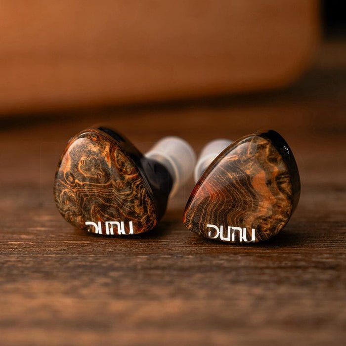 dunu-x-gizaudio-davinci-2dd4ba-hybrid-in-ear-earphones-hifigo-457716_700x700.jpg DUNU x Gizaudio DaVinci - Image 1